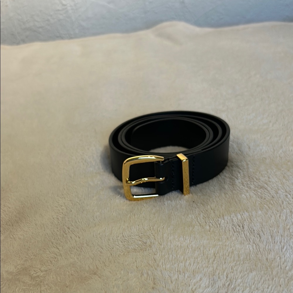 Madewell Women’s Black Leather Belt with Gold Buckle